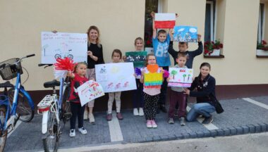 Zdjęcie dla artykułu Warsztaty plastyczne w Dymitrowie Małym