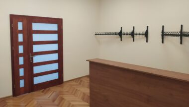 Zdjęcie dla artykułu Nowa odsłona szatni w Miejsko-Gminnym Ośrodku Kultury