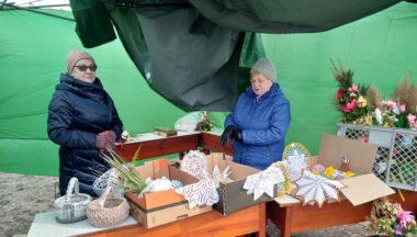 Zdjęcie dla artykułu Kiermasz Wielkanocy przygotowany przez KGW w Dąbrowicy cieszył się sporym zainteresowaniem!