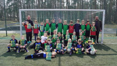 Zdjęcie dla artykułu Piłkarskie nadzieje Gminy Baranów Sandomierski w znakomitej formie! Poznajcie sukcesy Gminnej Akademii Sportu!