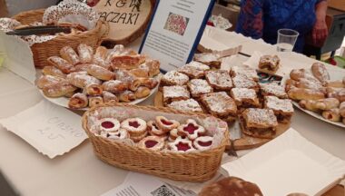 Zdjęcie dla artykułu Kolorowo i pysznie! Za nami gminny konkurs na ,,Ciastko z rodowodem”!