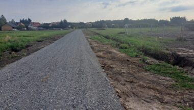 Zdjęcie dla artykułu Zakończono modernizację dróg dojazdowych do gruntów rolnych!