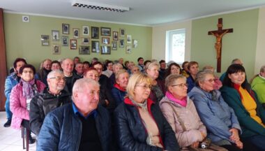 Zdjęcie dla artykułu Wycieczka seniorów śladami Jasnogórskich Ślubów Narodu Polskiego Kardynała Stefana Wyszyńskiego