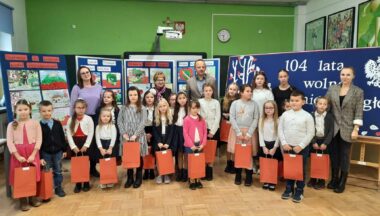 Zdjęcie dla artykułu Znamy laureatów Gminnego Konkursu Plastycznego z okazji Narodowego Święta Niepodległości!