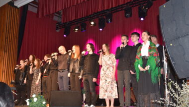 Zdjęcie dla artykułu Niezwykły koncert w Środowiskowym Domu Kultury w Skopaniu!