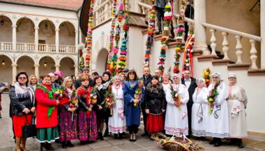 Zdjęcie dla artykułu Tradycje wielkanocne zagościły na baranowskim Zamku!