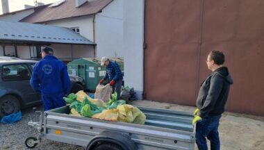 Zdjęcie dla artykułu Jednostka OSP Skopanie przeprowadziła akcję Sprzątania Świata!