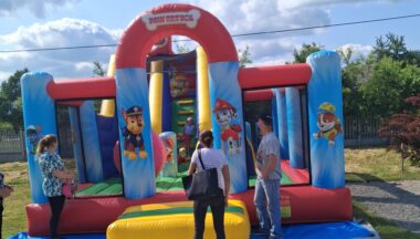 Zdjęcie dla artykułu Wspólna zabawa i integracja  – Piknik Rodzinny w Kaczakach!