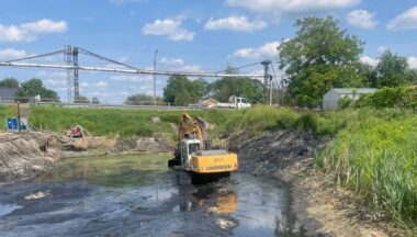 Zdjęcie dla artykułu Trwa przebudowa zbiornika wodnego w Baranowie Sandomierskim