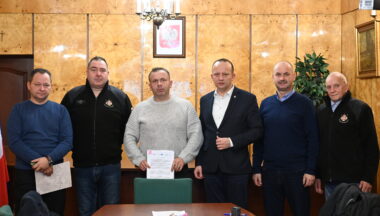 Zdjęcie dla artykułu Podpisano umowę na modernizację budynku remizy OSP w Baranowie Sandomierskim