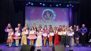 Zdjęcie dla artykułu Muzycznie w MGOKu – finał VI Ogólnopolskiego Konkursu Piosenki „O Kobietach”