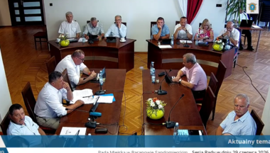 Zdjęcie dla artykułu Burmistrz Marek Mazur z wotum zaufania i absolutorium za 2025 rok