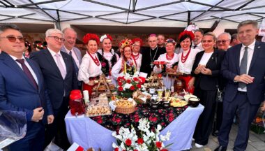 Zdjęcie dla artykułu Wyjątkowe wyróżnienie dla KGW Skopanie. Reprezentowały Podkarpacie w Rumunii